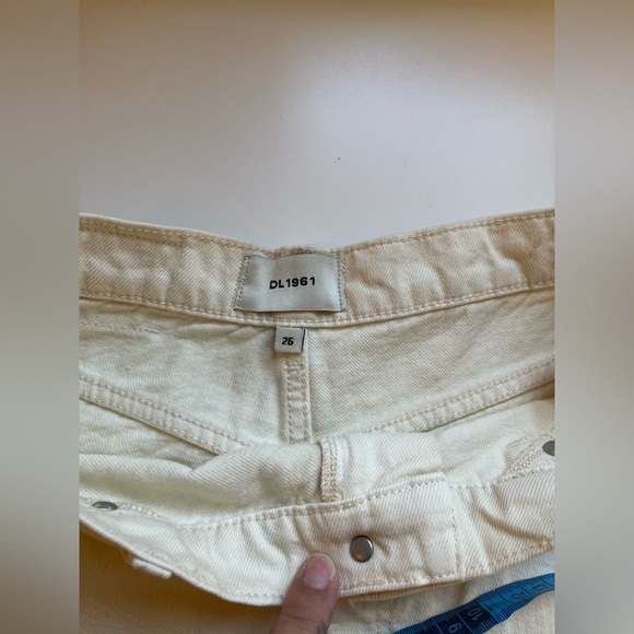 DL1961 Cream cargo wide leg high rise denim jeans 26 Pants - Picture 6 of 9